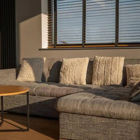 Villa North House- Caloroczny Dom Z Prywatna Sauna I Balia Osiek